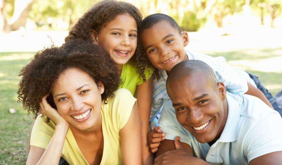 Família feliz com saúde